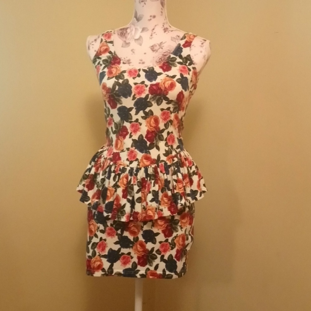 Sold - Picture 2 of 4